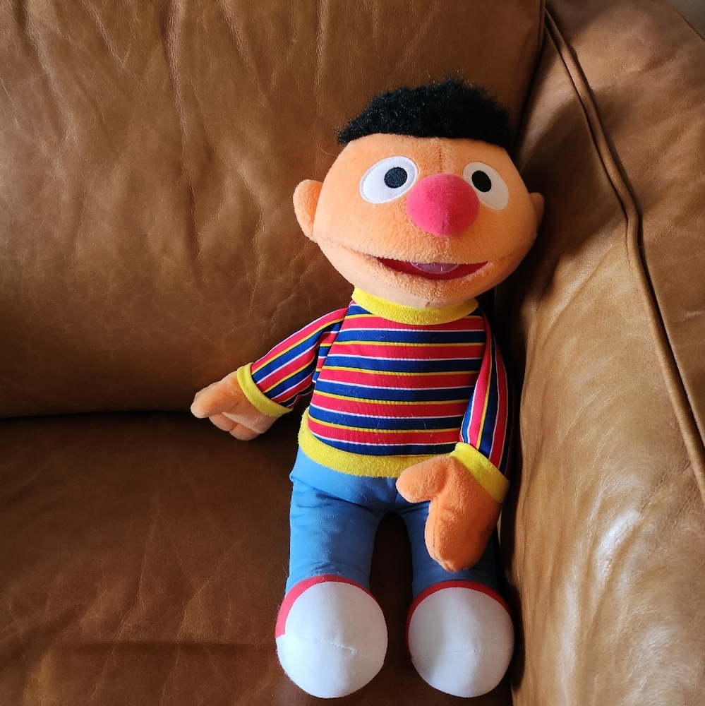 Large Ernie stuffed toy/plush